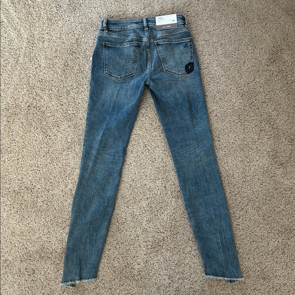 DL1961 NWT Emma Low-Rise Skinny Claiborne Blue Denim Jeans Pants **Size 25* 🌸🌸 - Picture 4 of 8